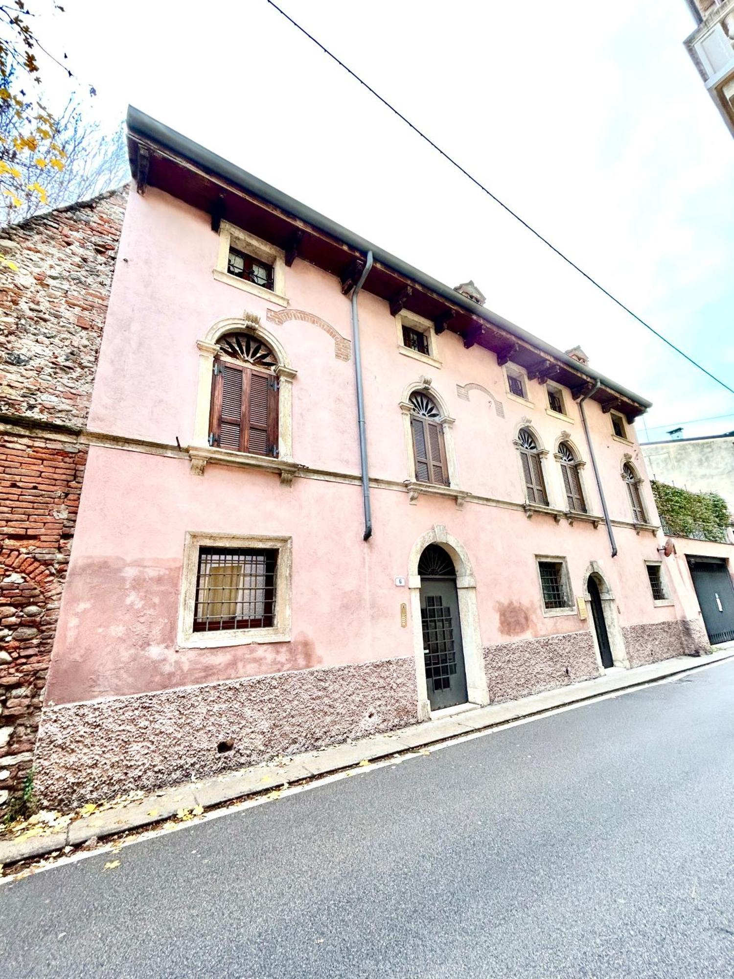 Rosso Verona Suite-Free Parking Luaran gambar